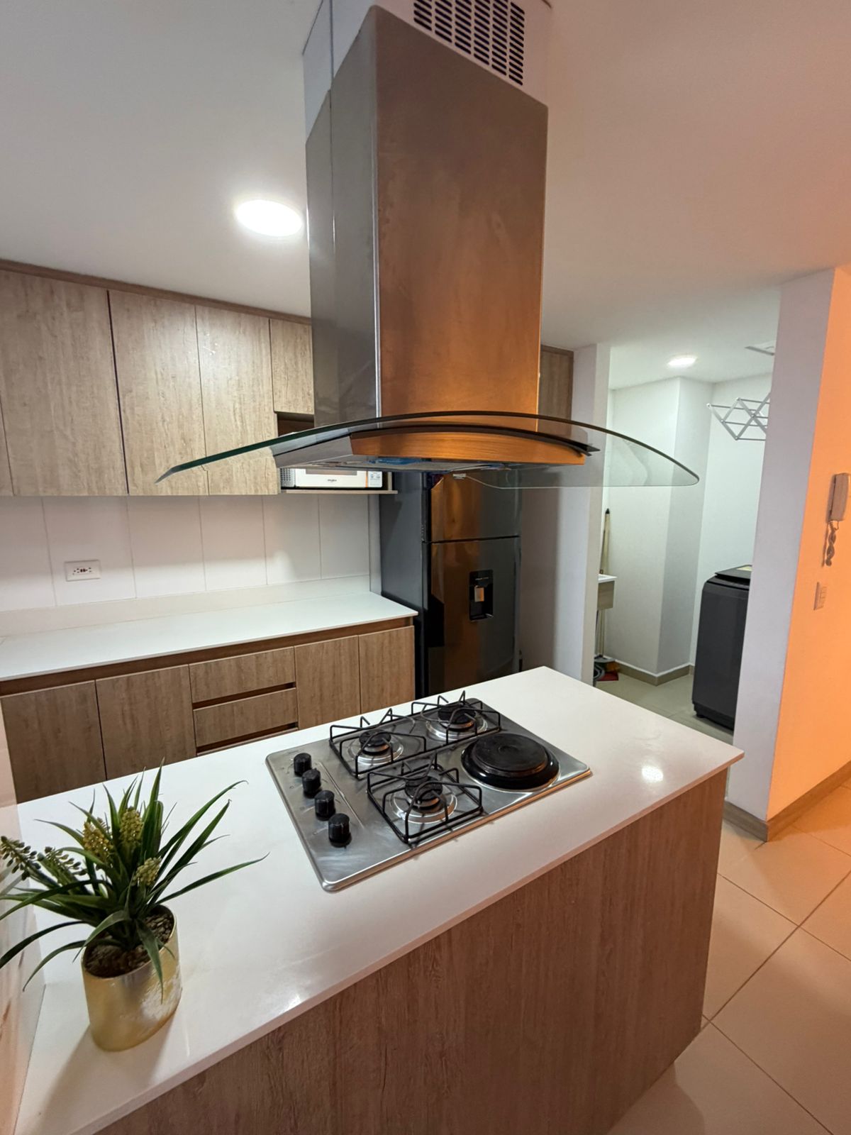 APARTAMENTO EN VENTA EN SABANETA LAS LOMITAS COD 10472 