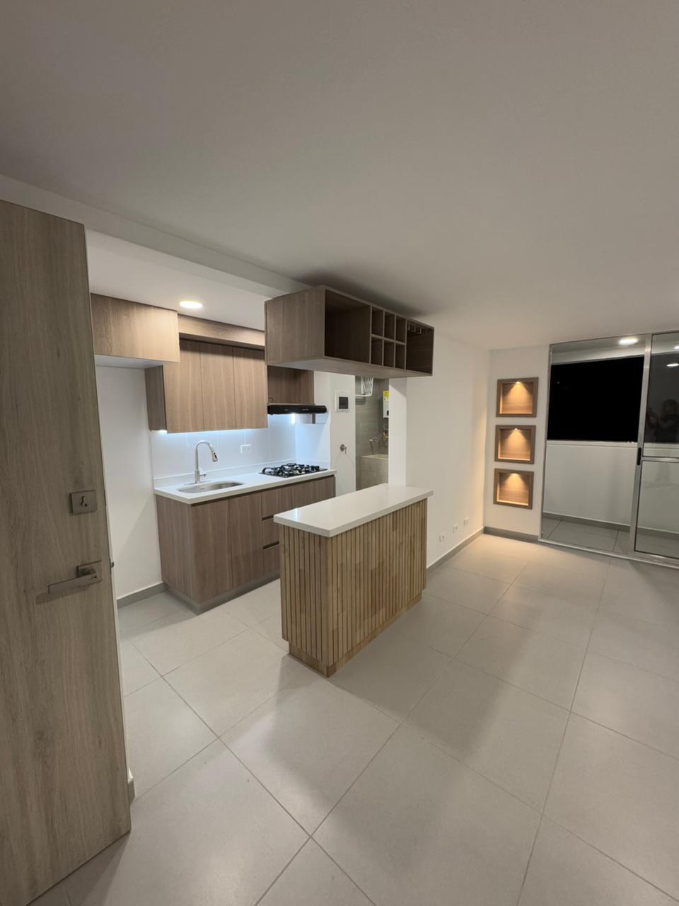 APARTAMENTO EN ARRIENDO EN SABANETA COD 10510