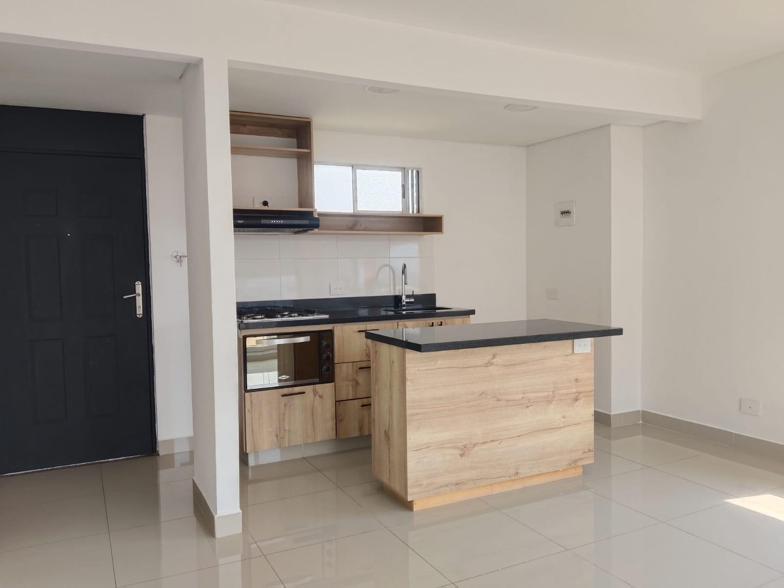 APARTAMENTO EN ARRIENDO EN EL POBLADO COD 10520 