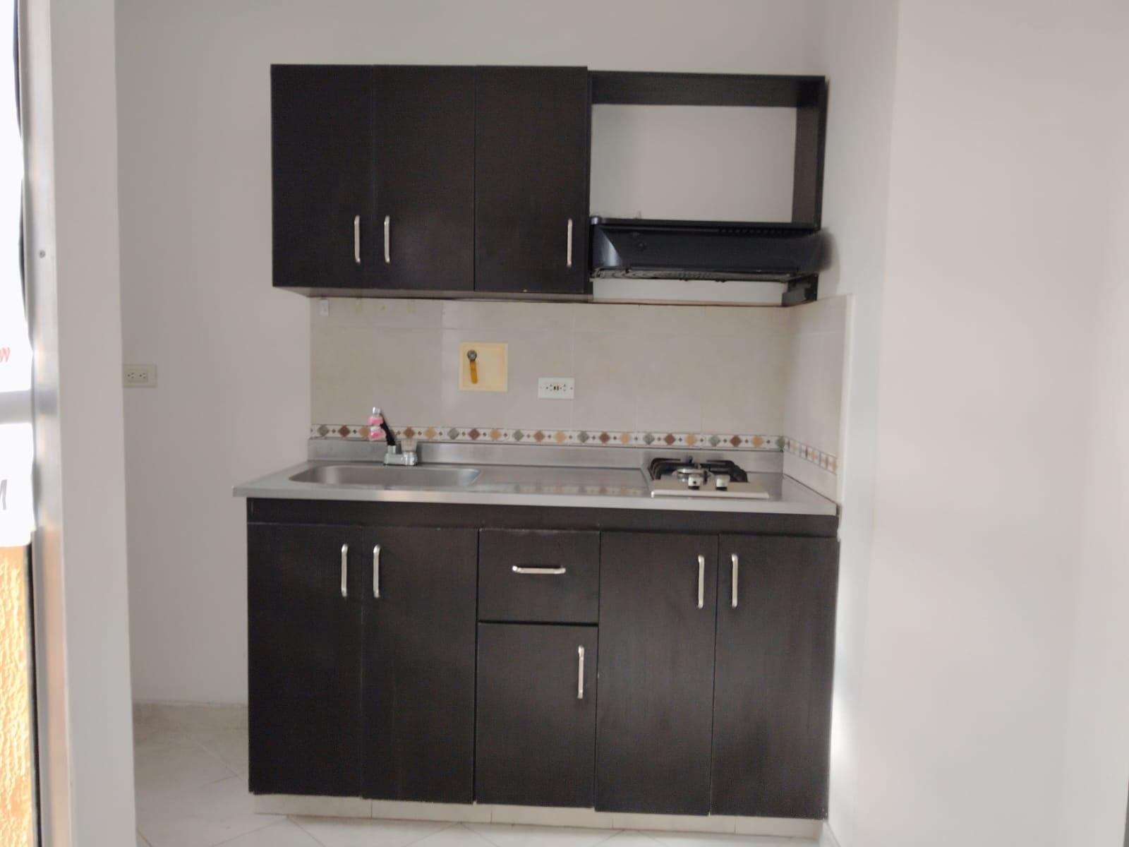 APARTAESTUDIO EN ARRIENDO EN LA CANDELARIA COD 10538 