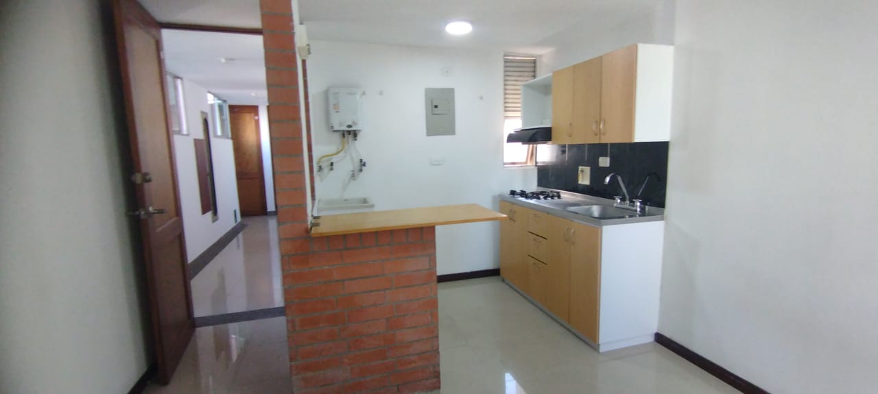 APARTAESTUDIO EN ARRIENDO EN LA CANDELARIA COD  10544