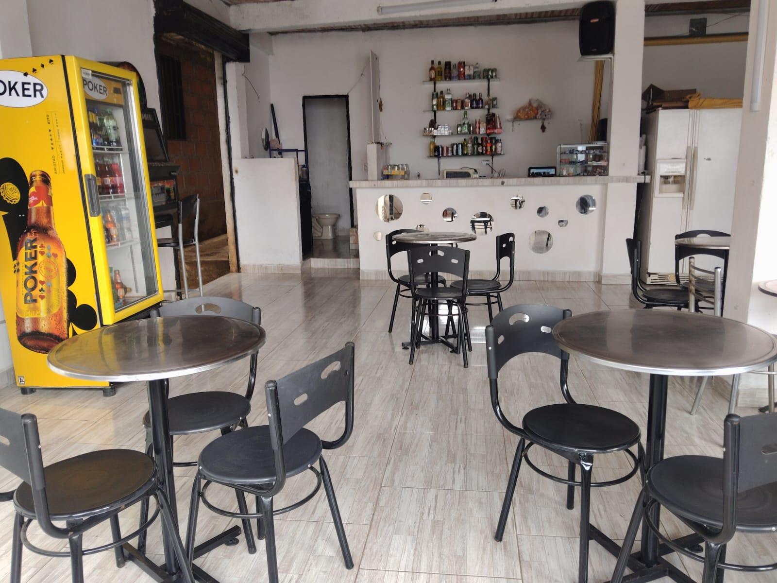 LOCAL EN VENTA EN MANRIQUE COD 10575 