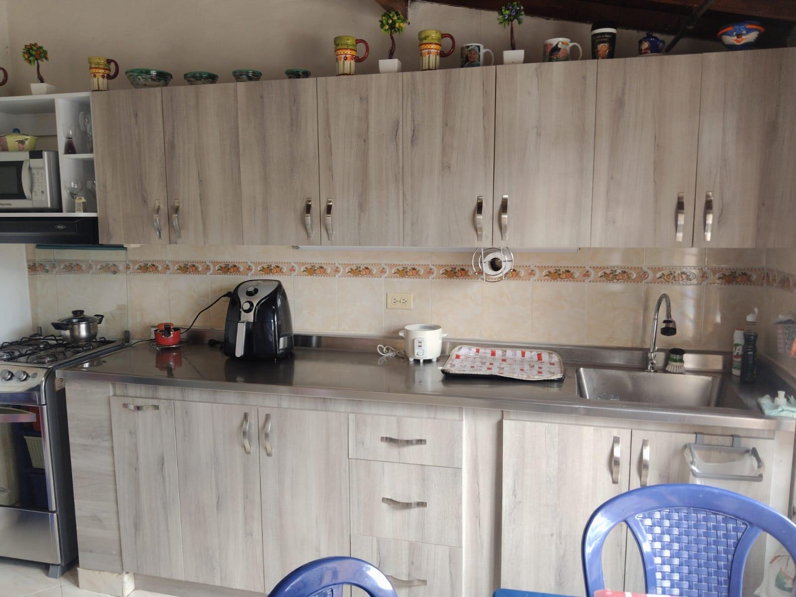 APARTAESTUDIO EN ARRIENDO EN CAMPO VALDES COD  10632 