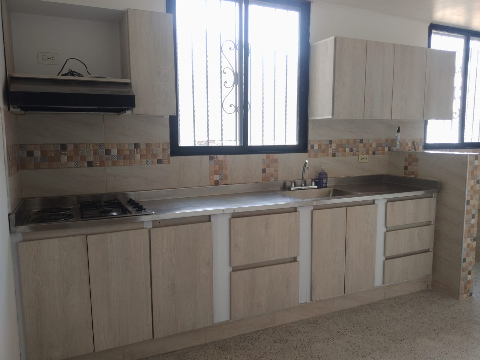 APARTAMENTO EN ARRIENDO EN LA CANDELARIA COD  10644