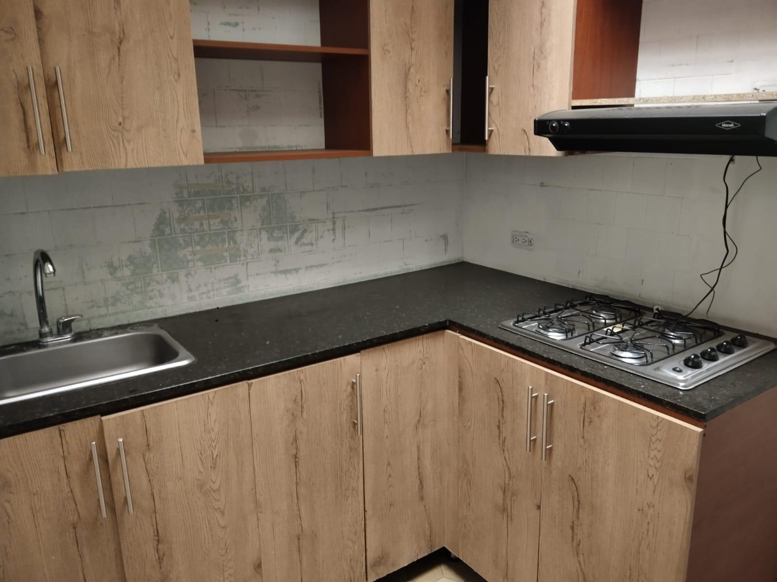 CASA COMERCIAL  EN ARRIENDO EN LA CANDELARIA  COD 10678 