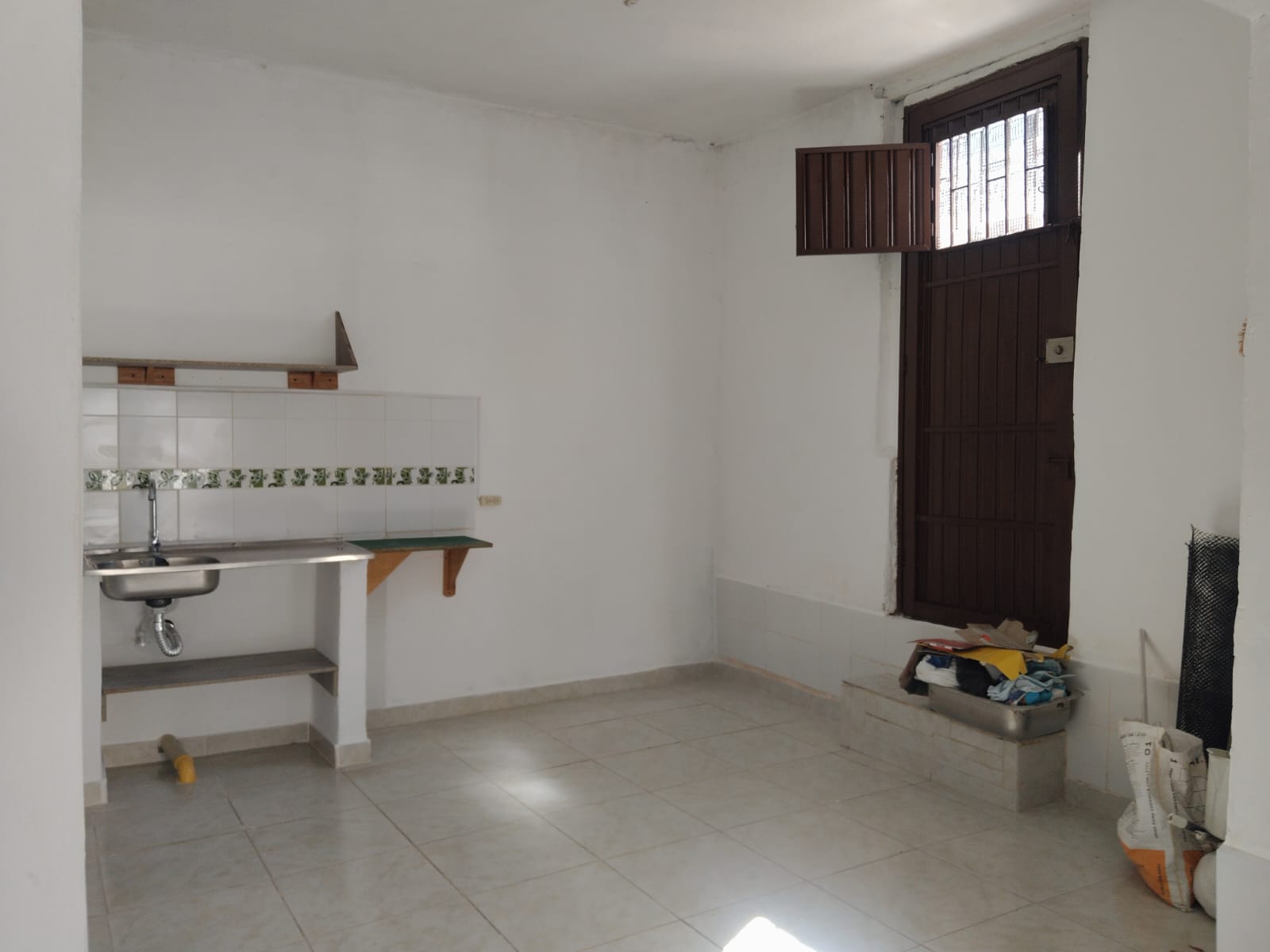 APARTAESTUDIO EN ARRIENDO EN ENCISO COD 10713 