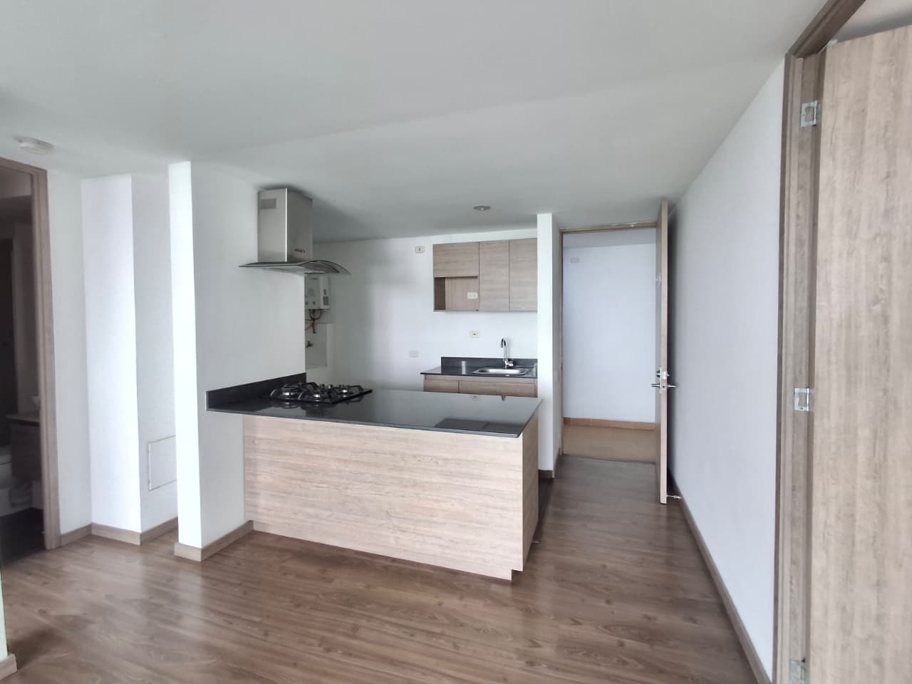 APARTAMENTO EN ARRIENDO EN SABANETA COD 10722