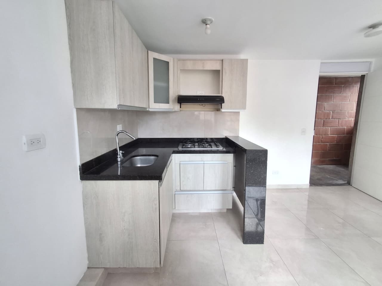 APARTAMENTO EN ARRIENDO EN MEDELLIN COD 10804 - Foto 1