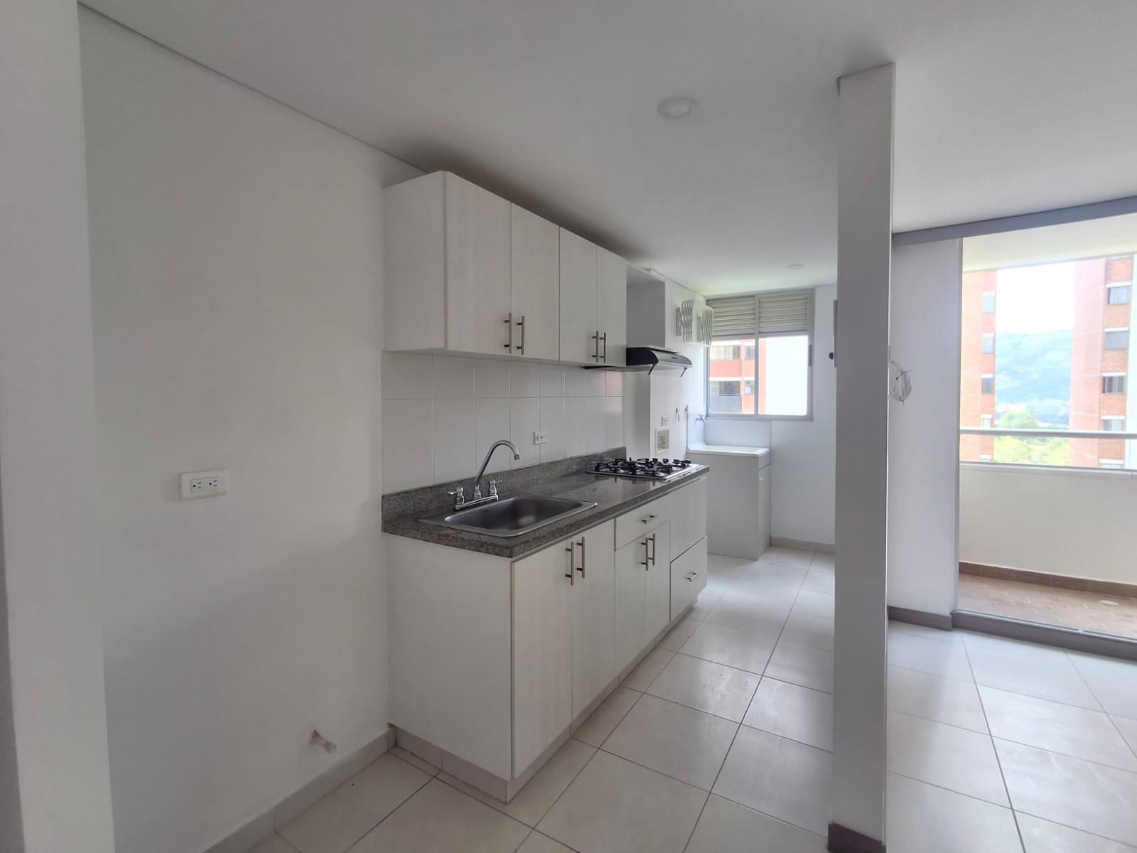 APARTAMENTO EN ARRIENDO EN SABANETA COD 10816 - Foto 1