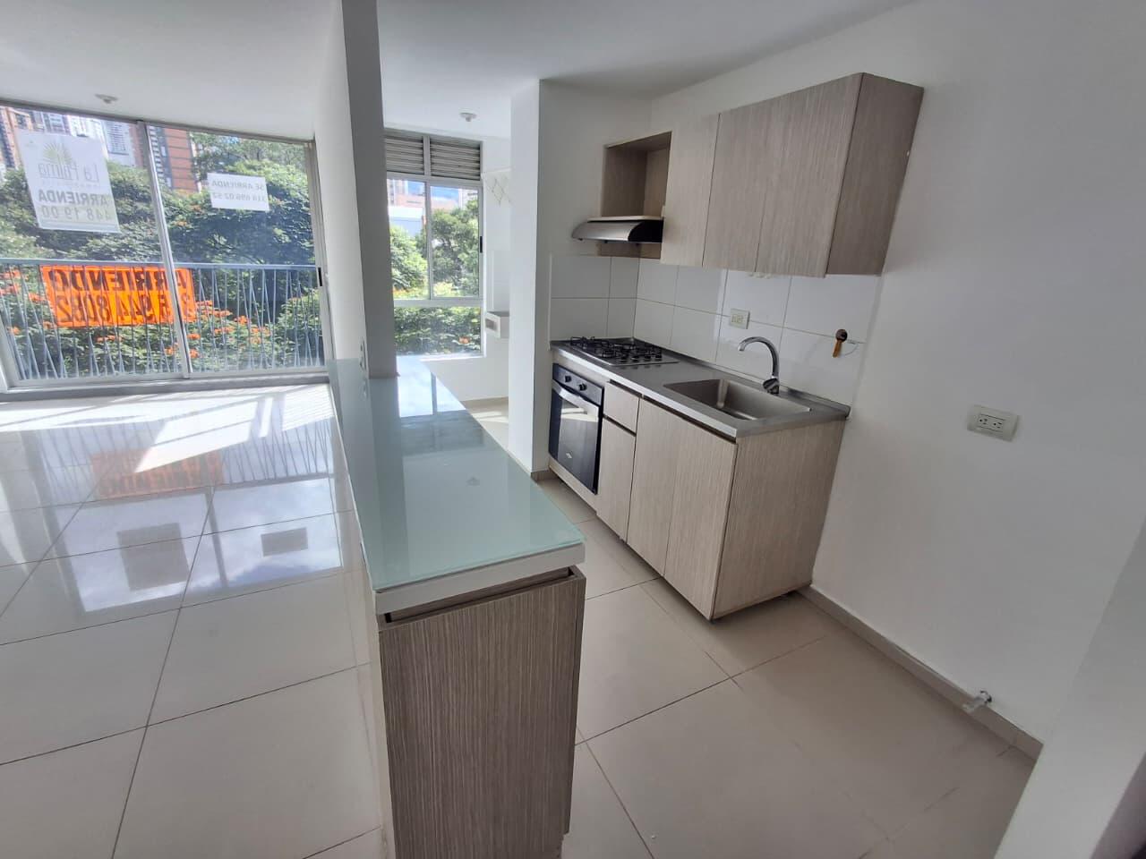 APARTAMENTO EN ARRIENDO EN SABANETA COD 10828 - Foto 1