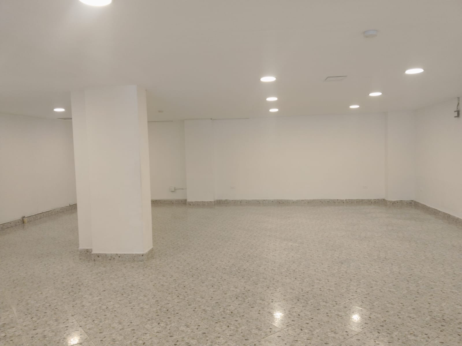 LOCAL EN ARRIENDO EN LAURELES-ESTADIO COD 10833 - Foto 3