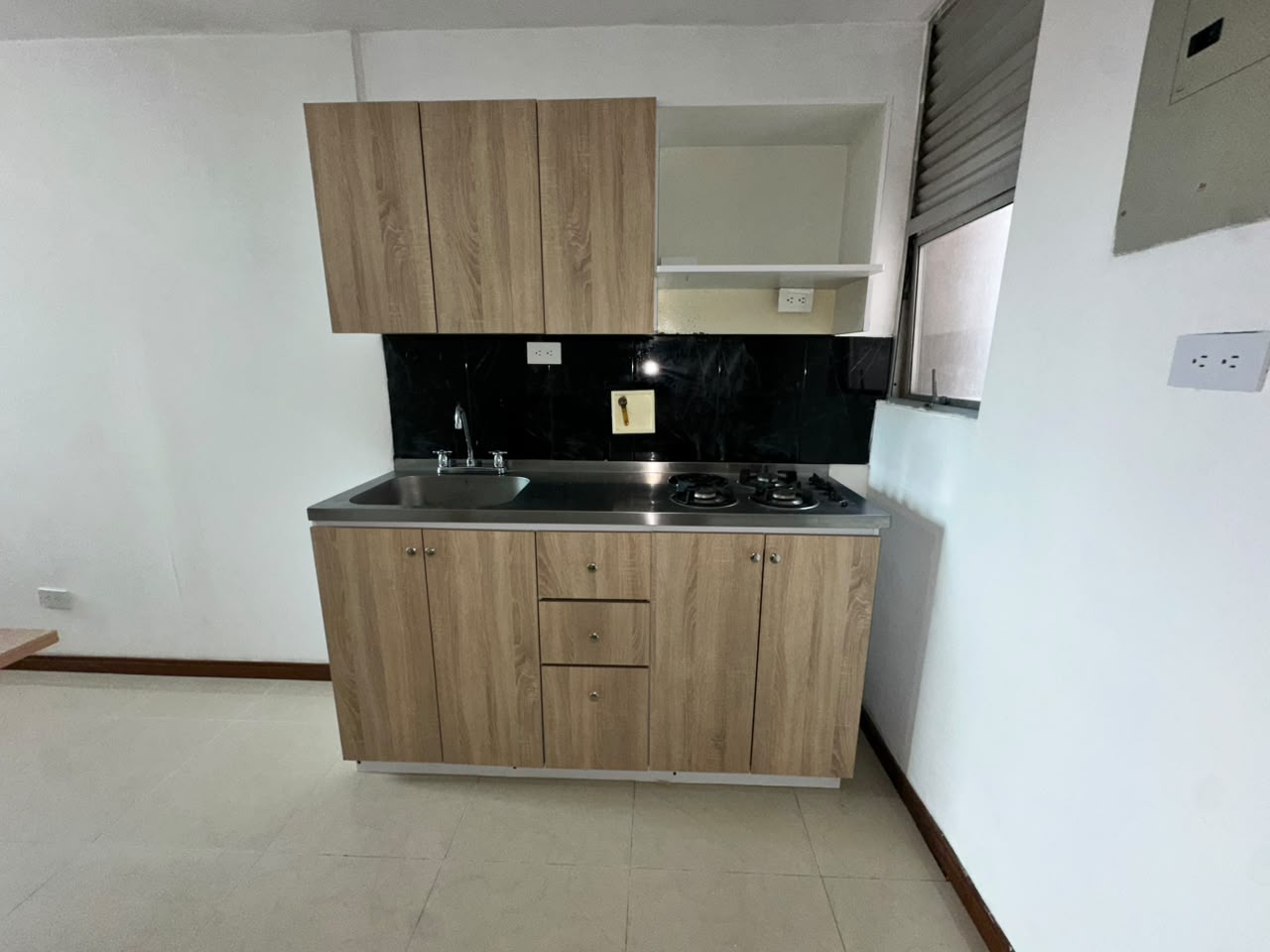 APARTAESTUDIO EN ARRIENDO EN EL CENTRO CÓRDOBA  COD 10893 - Foto 1