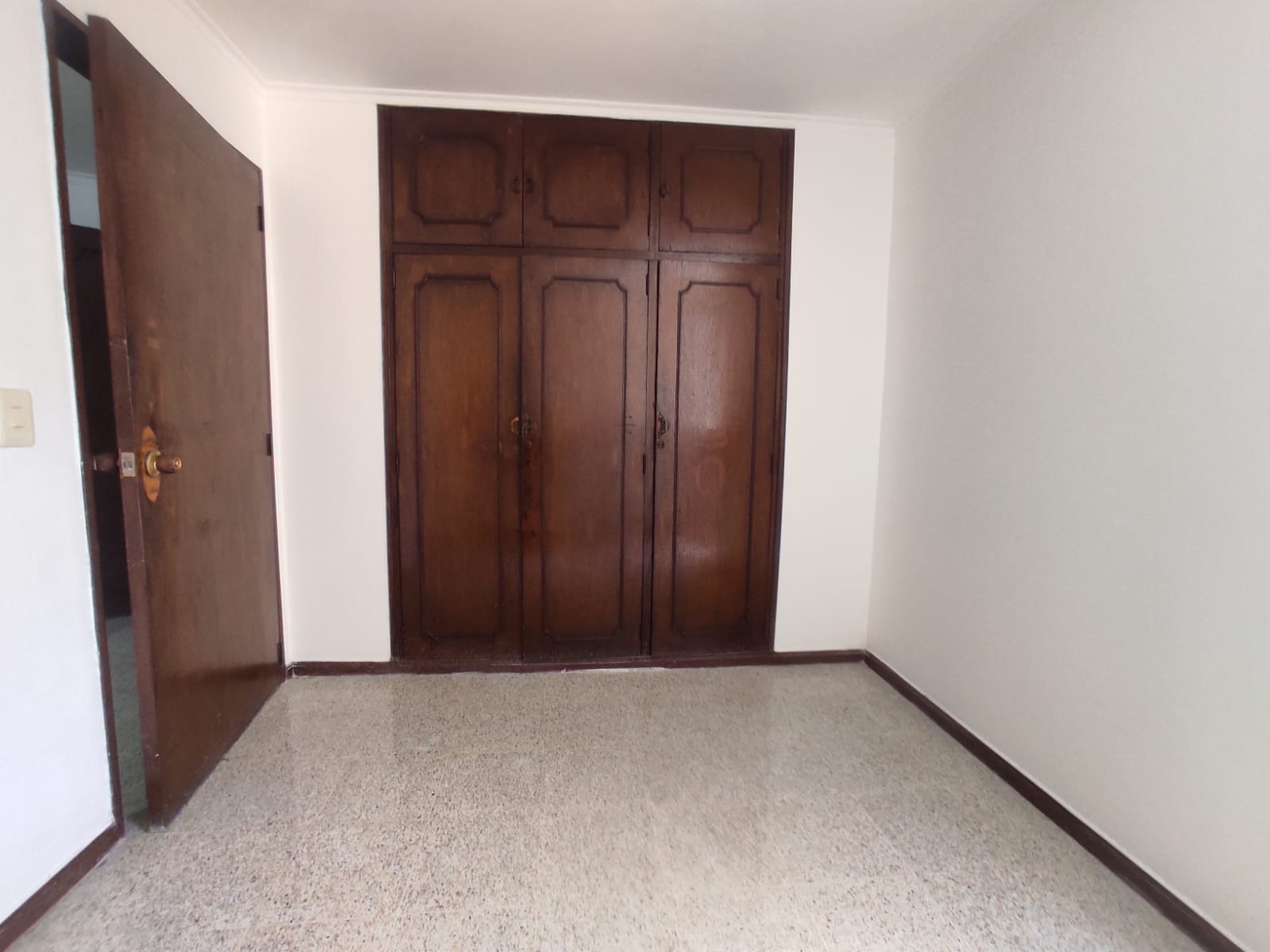 APARTAMENTO EN VENTA EN LAURELES ESTADIO COD 8050 - Foto 9