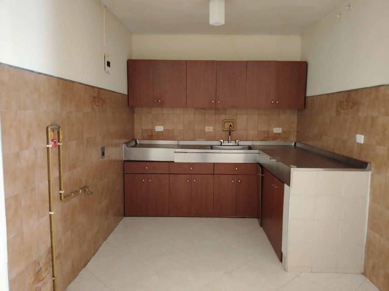 CASA EN VENTA EN BUENOS AIRES COD 10052