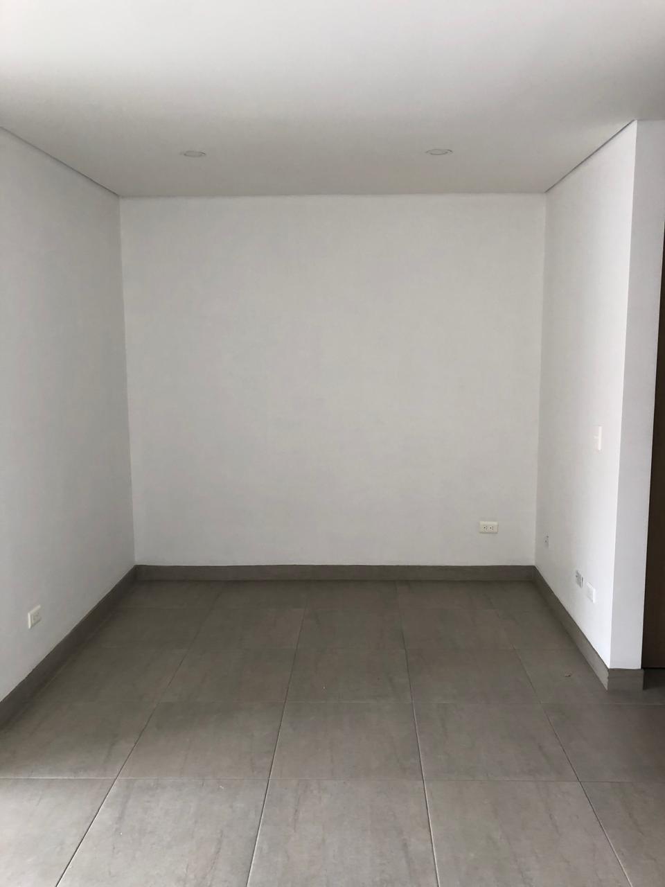 APARTAESTUDIO  EN ARRIENDO LAURELES NOGAL COD 10739 - Foto 11