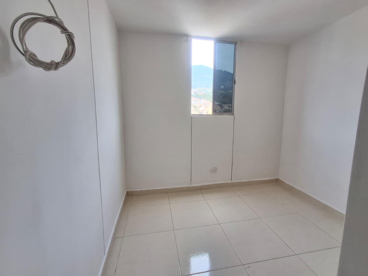 APARTAMENTO EN ARRIENDO EN MEDELLIN COD 10845 - Foto 2