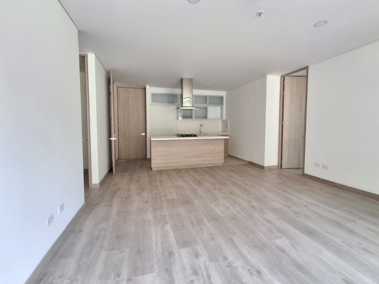 APARTAMENTO EN ARRIENDO EN EL RETIRO COD 10913 - Foto 2