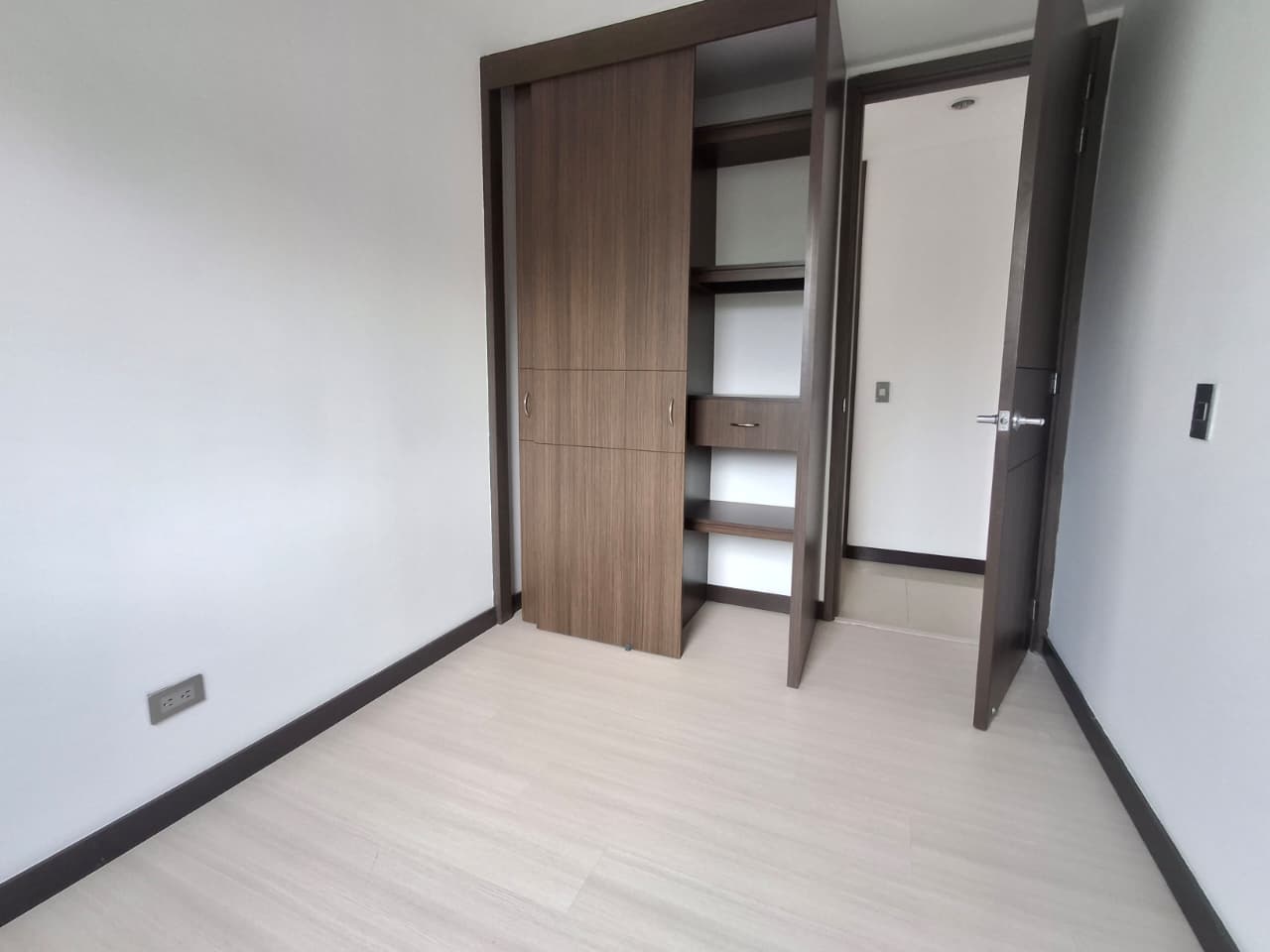 APARTAMENTO EN ARRIENDO EN SABANETA COD 10314 - Foto 5