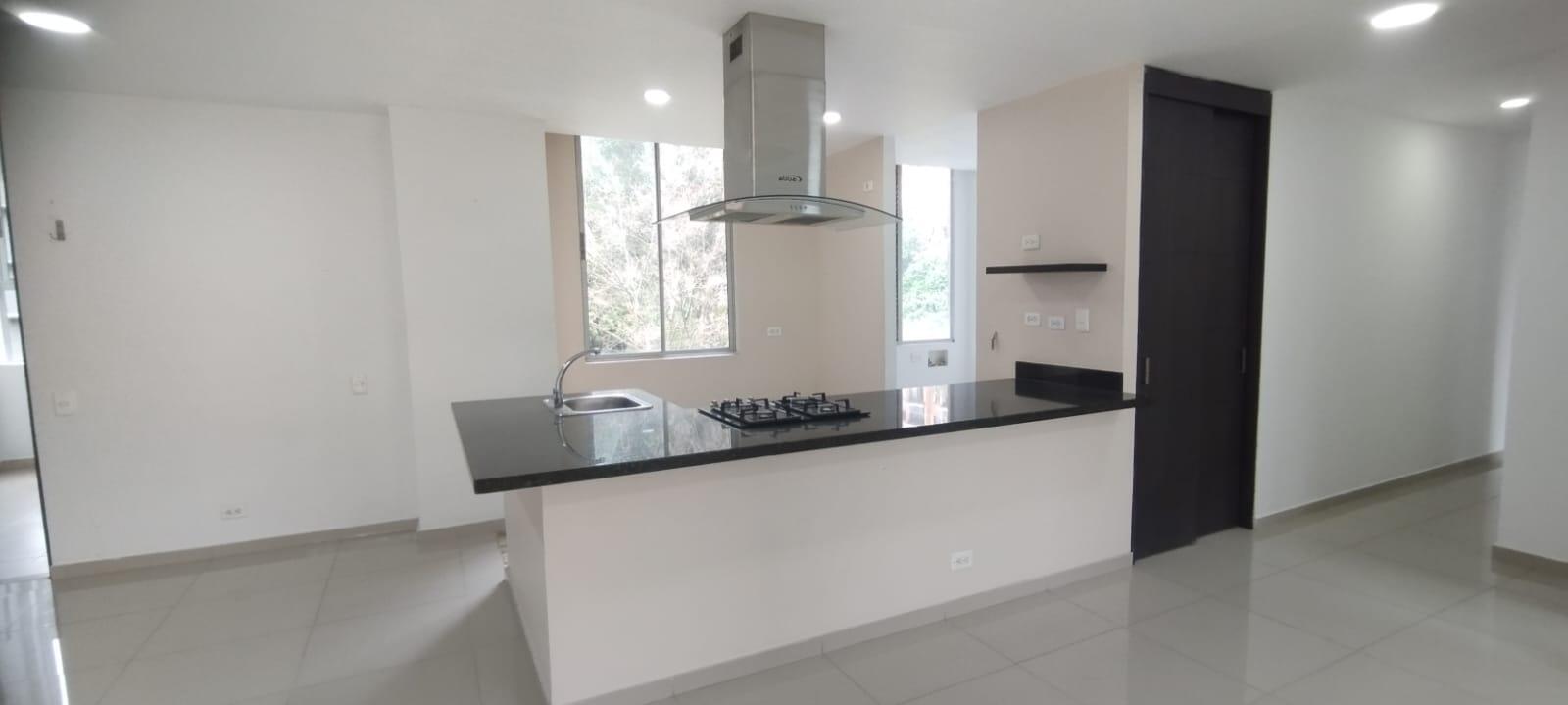 APARTAMENTO EN VENTA EN EL POBLADO COD 10365 - Foto 2