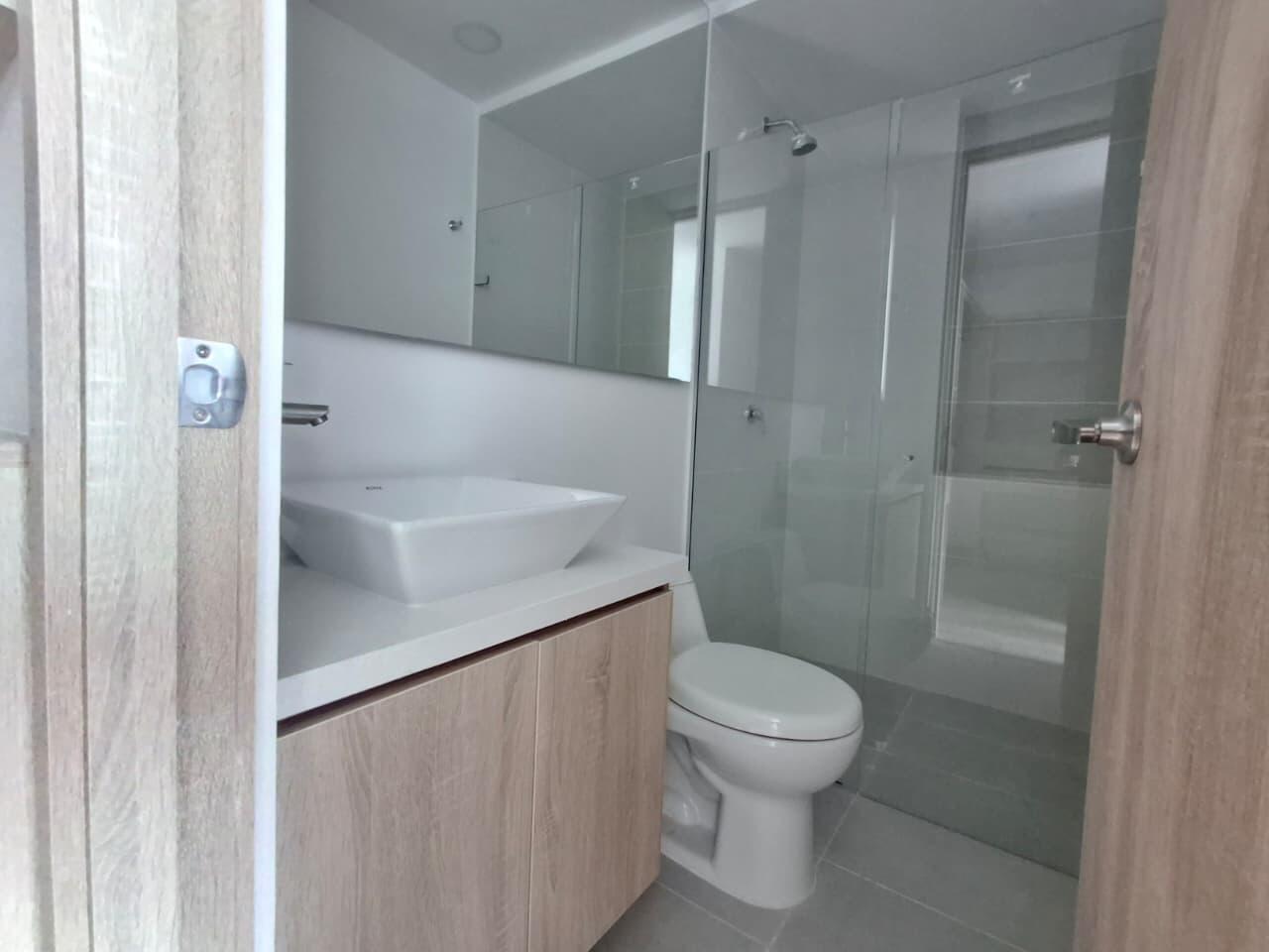 APARTAMENTO EN ARRIENDO EN SABANETA COD 10663 - Foto 6