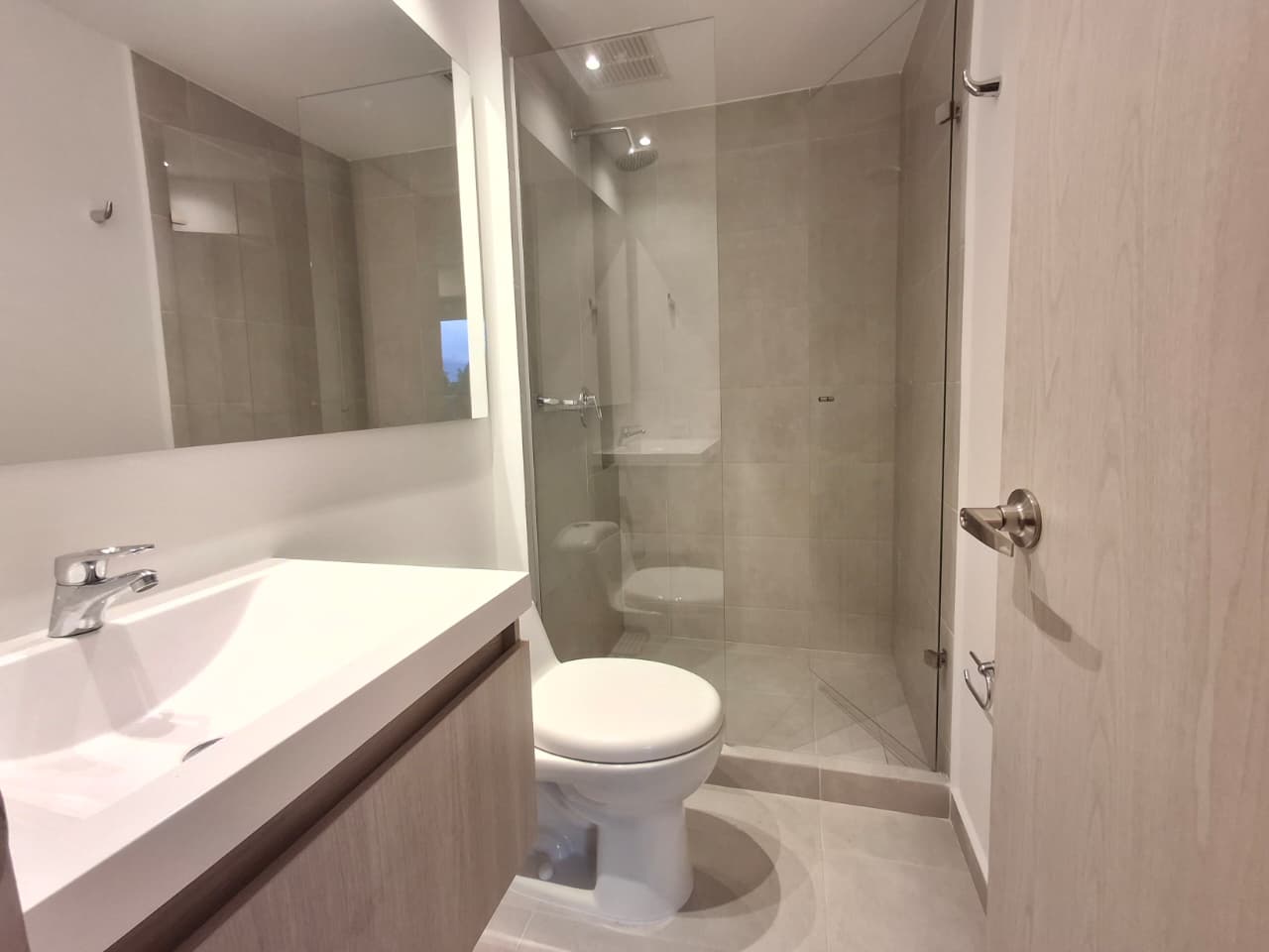 EXCELENTE APARTAESTUDIO PARA ARRIENDO EN ENVIGADO COD 10925 - Foto 24