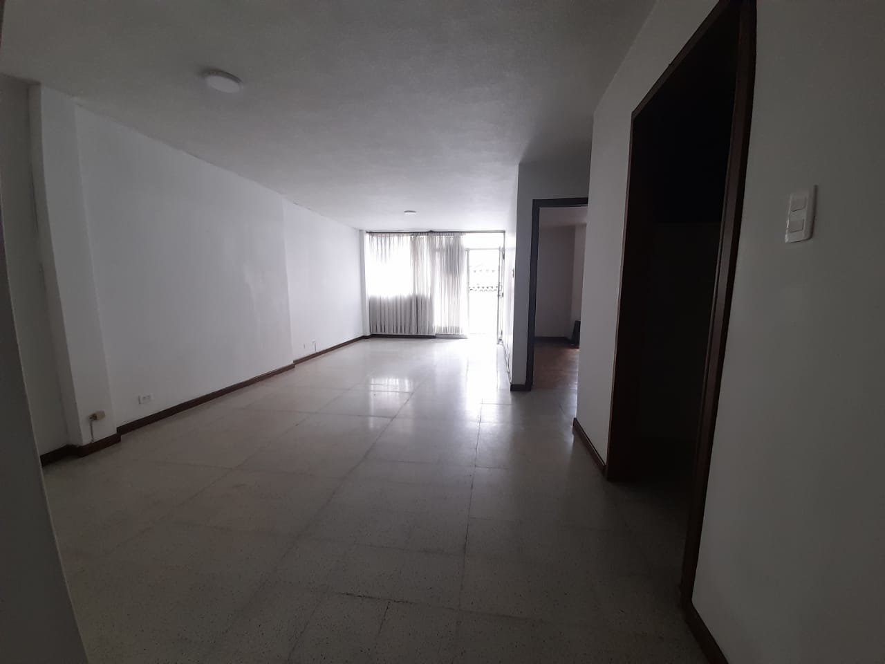 APARTAMENTO EN ARRIENDO EN CENTRO COD.7325 - Foto 4
