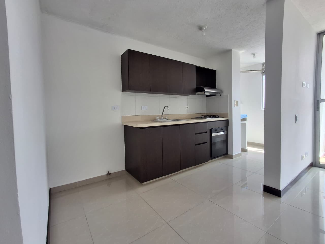 APARTAMENTO EN ARRIENDO EN SABANETA COD 10034
