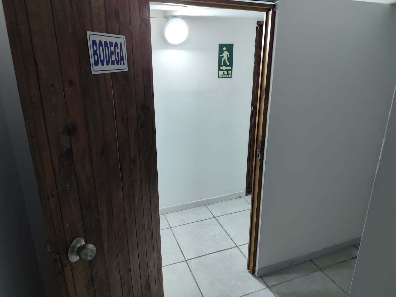 LOCAL EN ARRIENDO EN LAURELES ESTADIO COD 9093 - Foto 9
