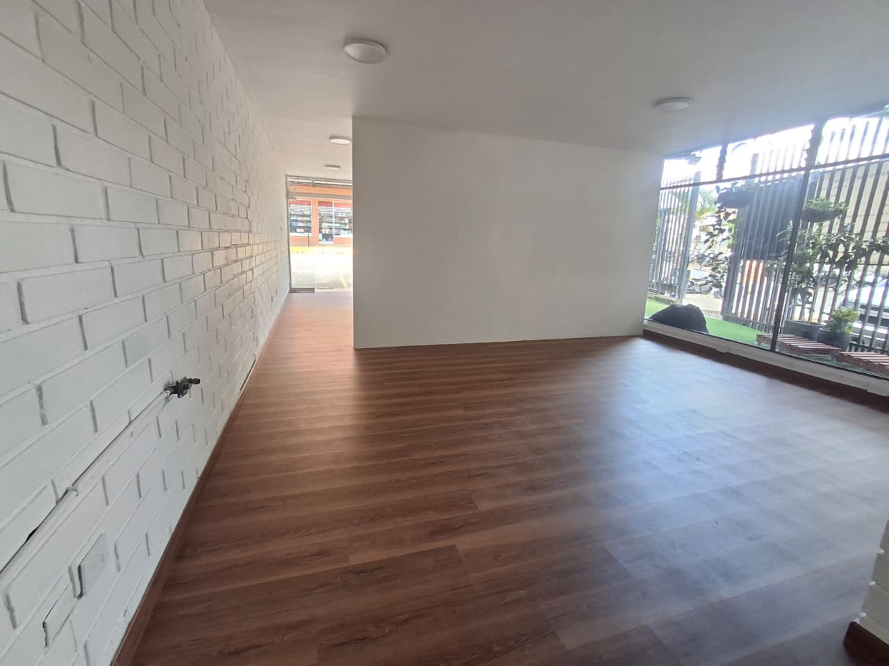 LOCAL EN VENTA EN ITAGUI COD 10695 - Foto 3