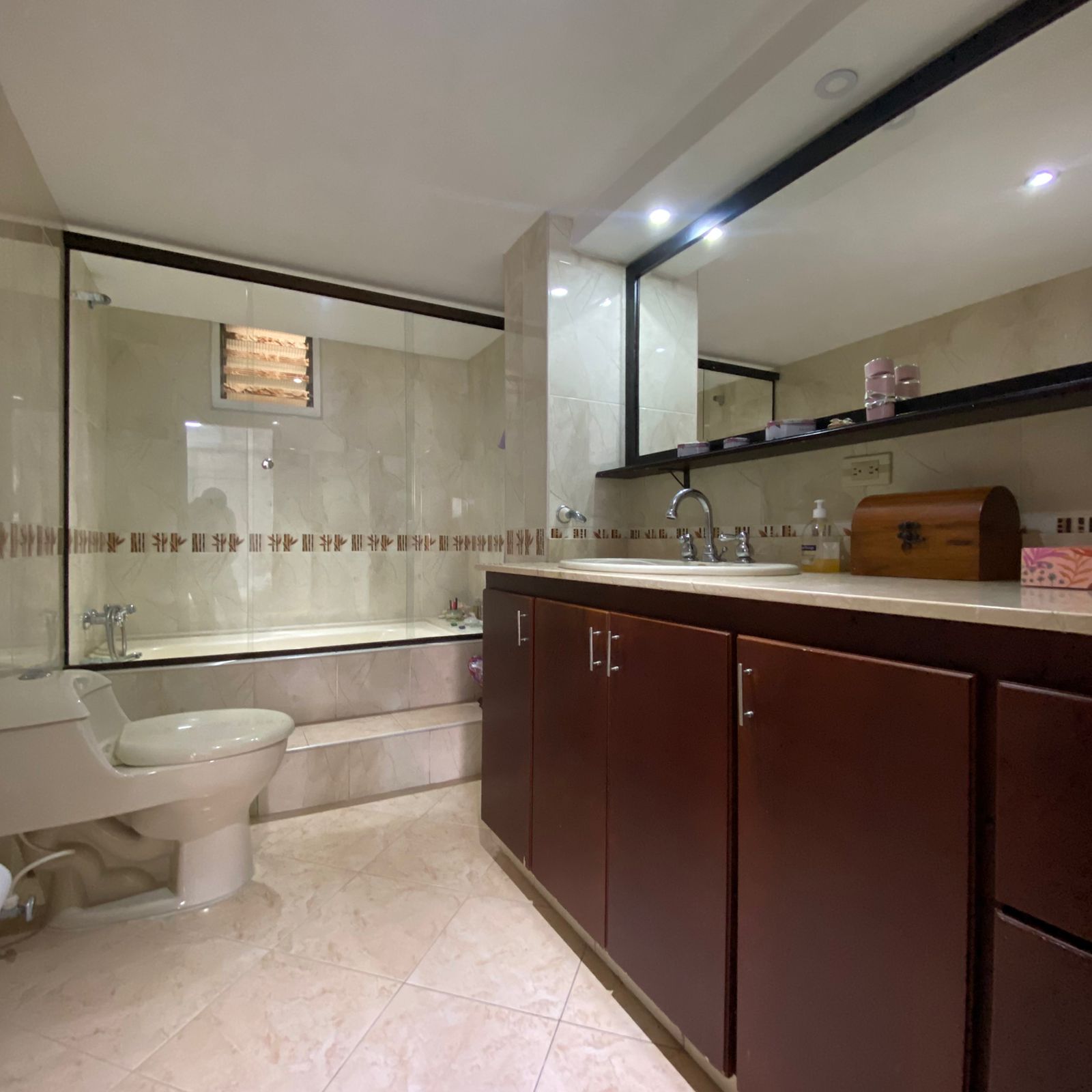 APARTAMENTO  EN VENTA EN LAURELES NOGAL COD 9900 - Foto 12
