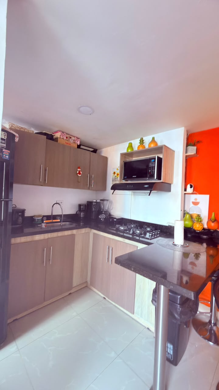 APARTAMENTO EN VENTA EN MEDELLIN COD 10881 - Foto 2