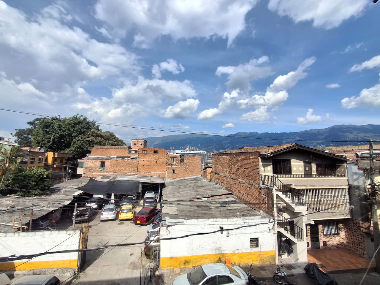 CASA EN ARRIENDO EN ITAGUI COD 10885 - Foto 12