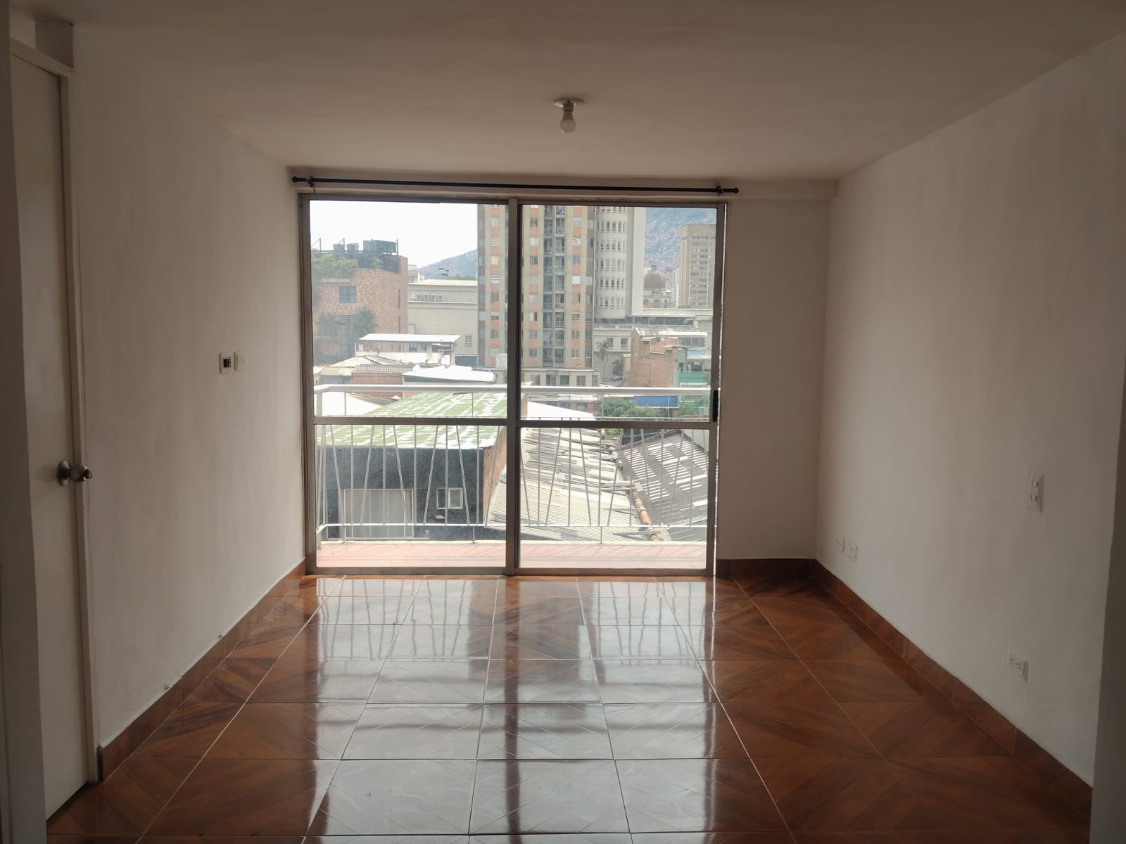 APARTAESTUDIO EN ARRIENDO EN EL CENTRO COD 5690 - Foto 4