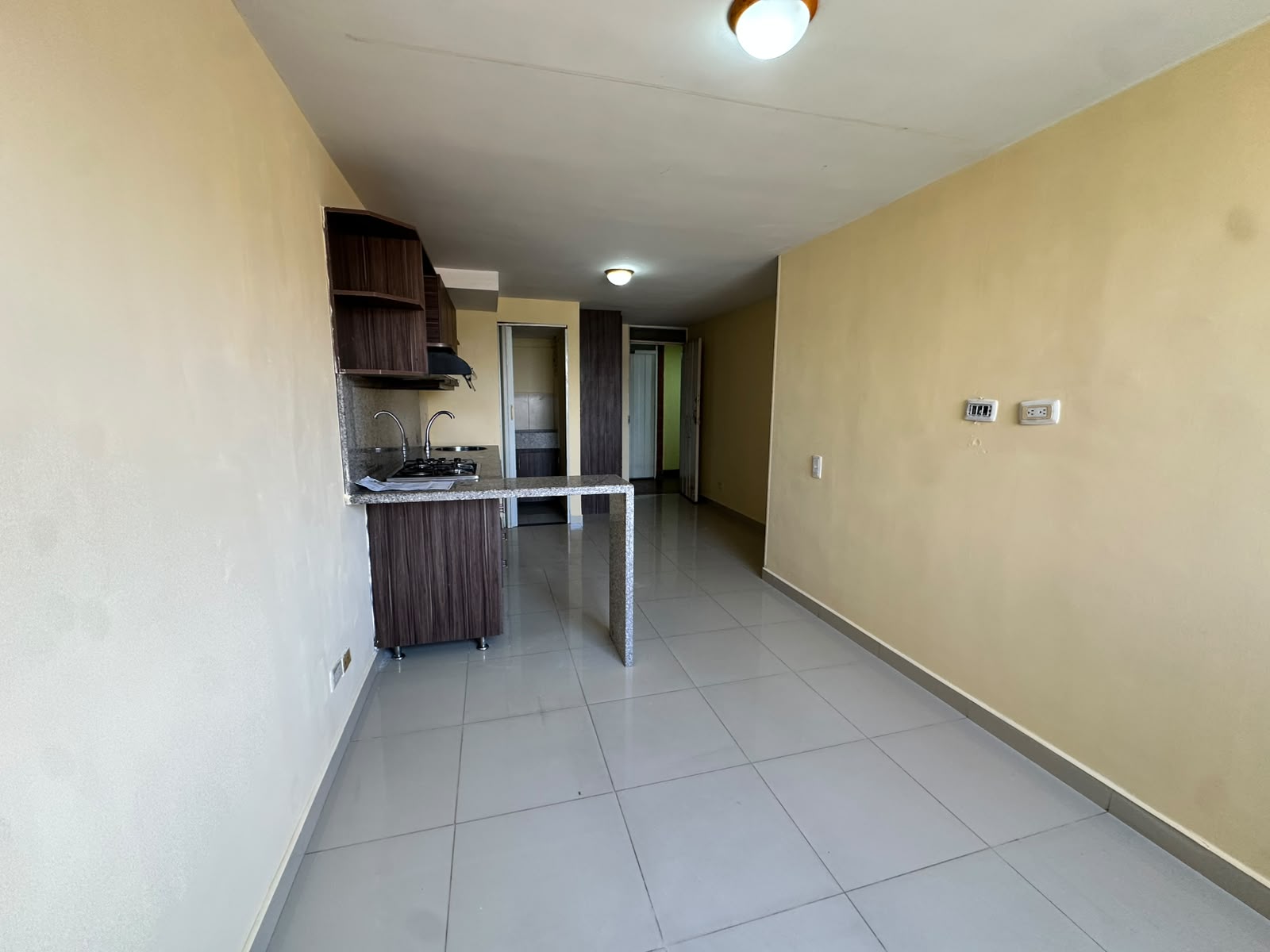 APARTAESTUDIO EN ARRIENDO EN BOMBONA COD 1911 - Foto 3
