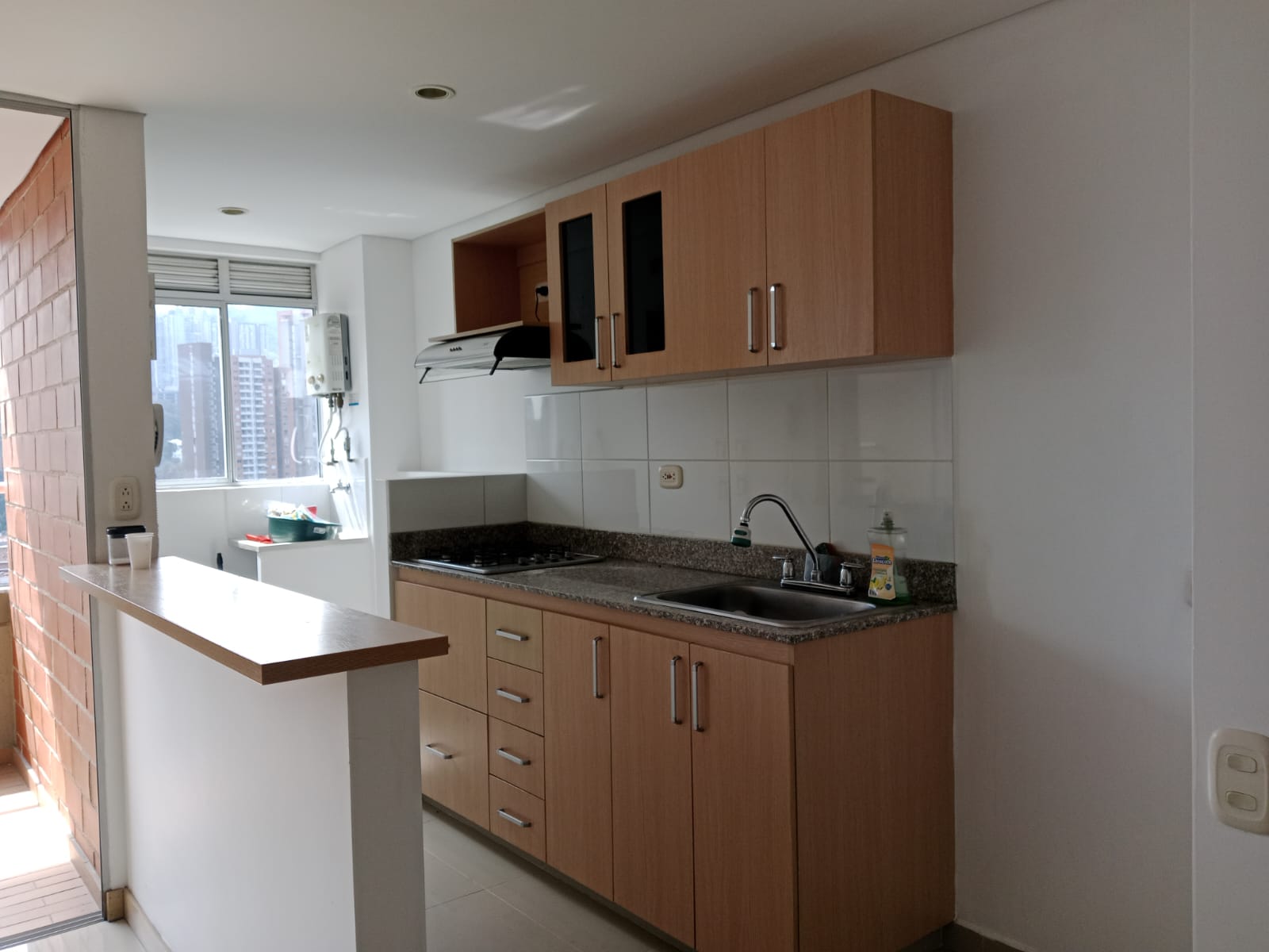 APARTAMENTO EN ARRIENDO EN SABANETA COD 9006