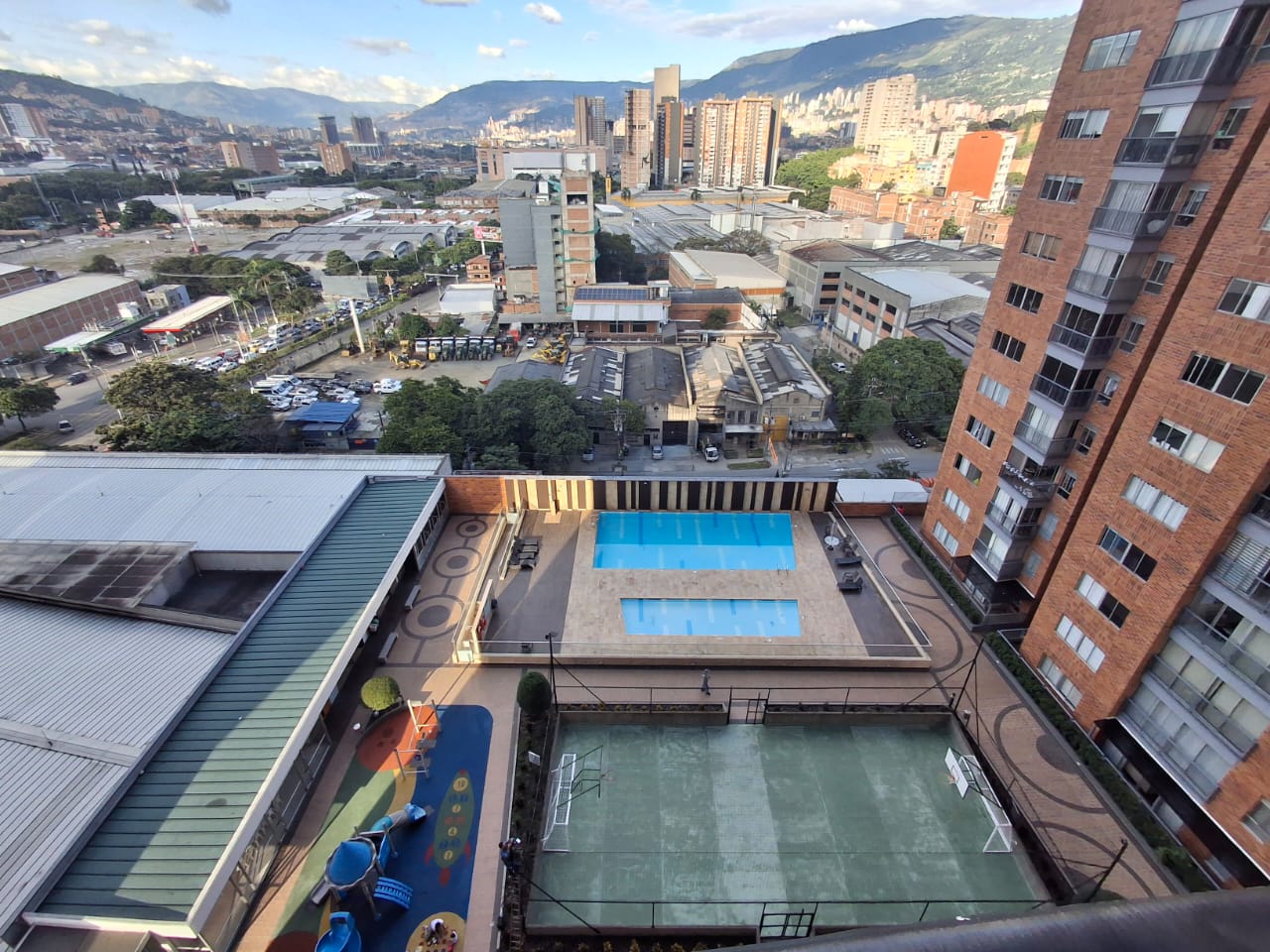 APARTAMENTO EN ARRIENDO EN SABANETA COD 9397 - Foto 13