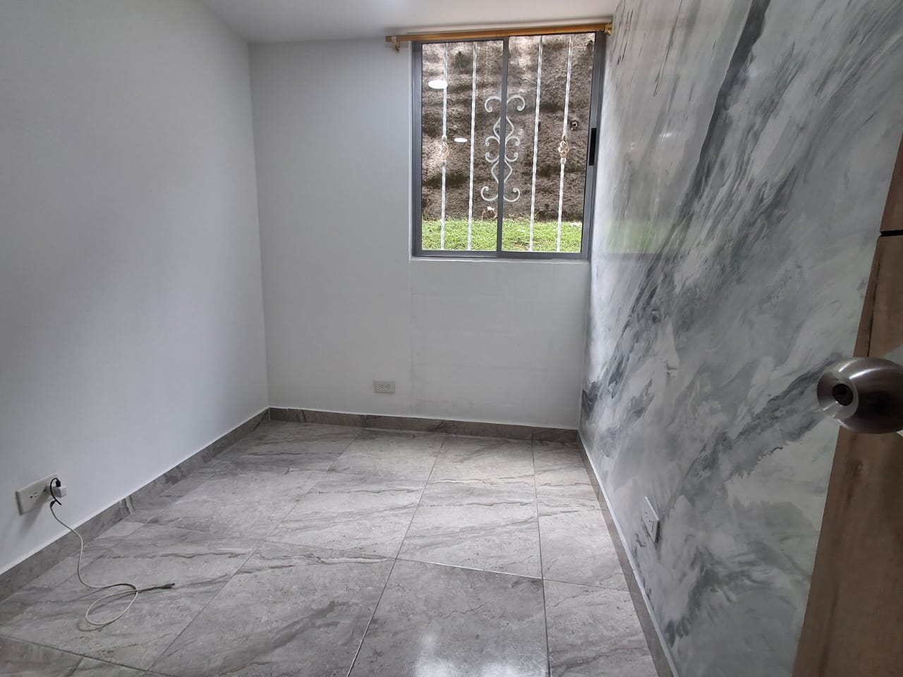 APARTAMENTO EN VENTA EN MEDELLIN COD 10680 - Foto 4