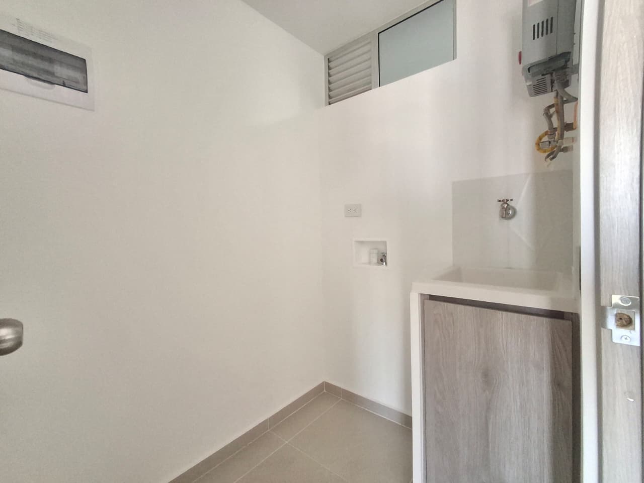 APARTAMENTO EN ARRIENDO EN SABANETA COD 10805 - Foto 13