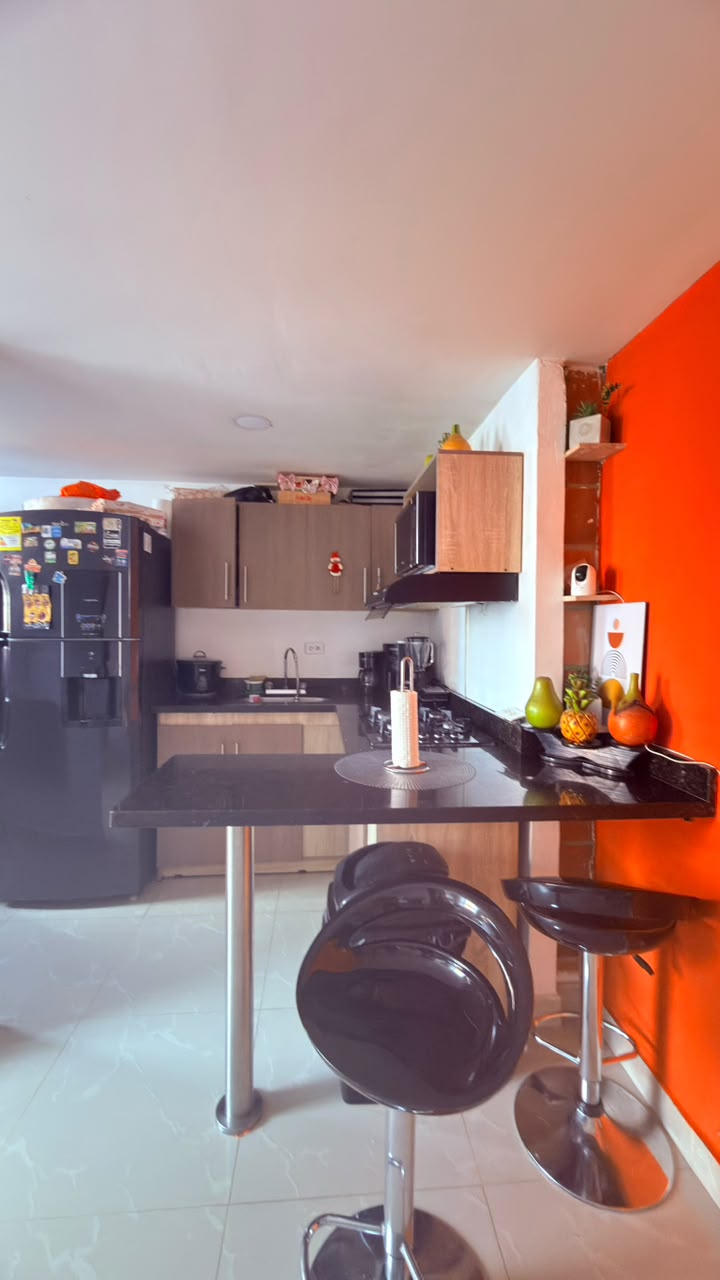 APARTAMENTO EN VENTA EN MEDELLIN COD 10881 - Foto 1