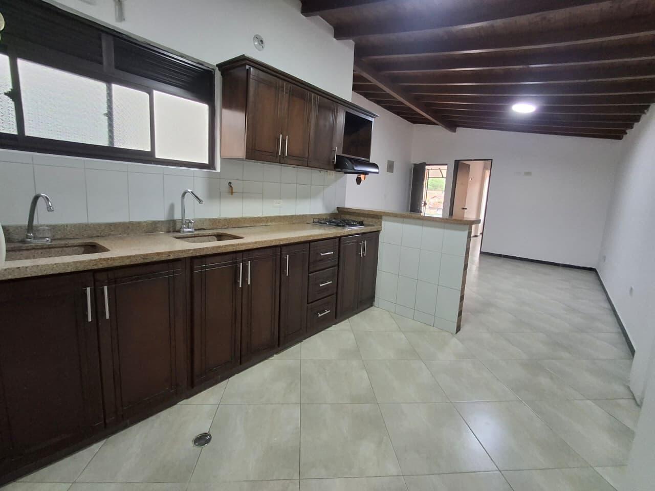 APARTAMENTO EN ARRIENDO EN ITAGUI COD 10459