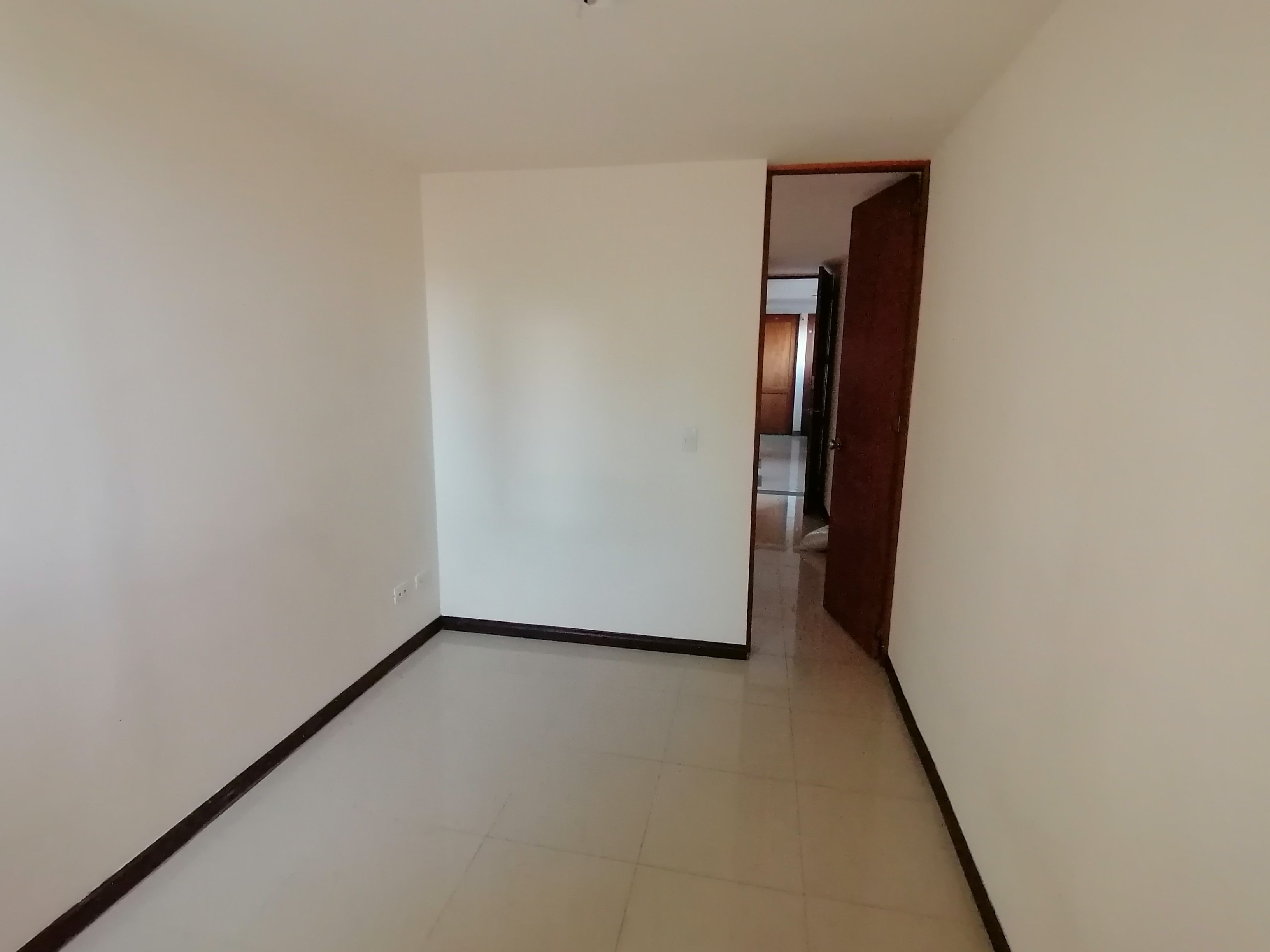 APARTAESTUDIO EN ARRIENDO EN EL CENTRO COD 3251 - Foto 2