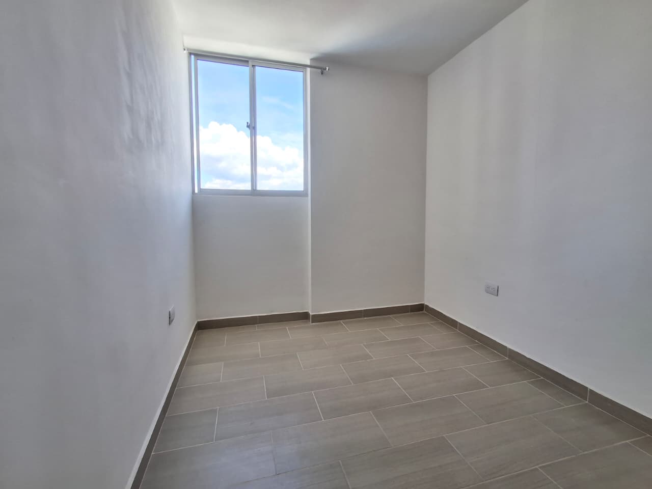 APARTAMENTO EN VENTA EN RIONEGRO COD 10002 - Foto 4