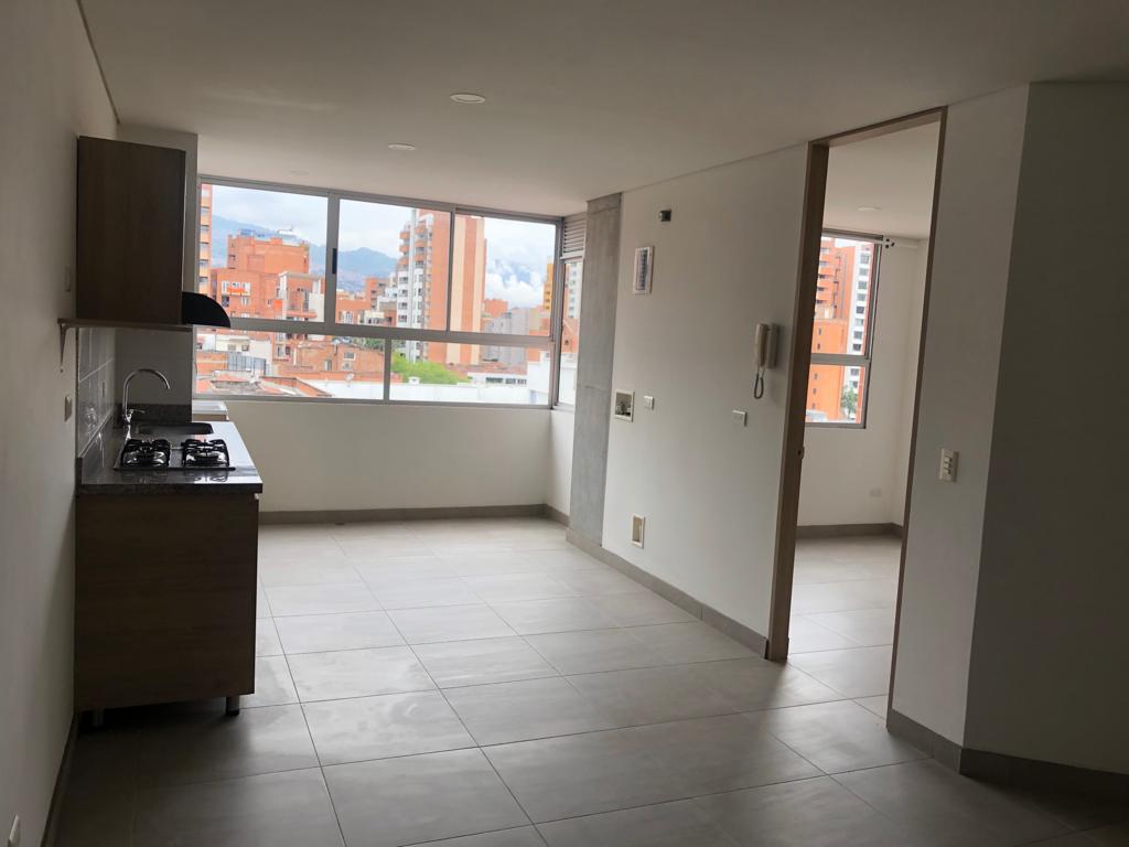 APARTAESTUDIO  EN ARRIENDO LAURELES NOGAL COD 10739 - Foto 3