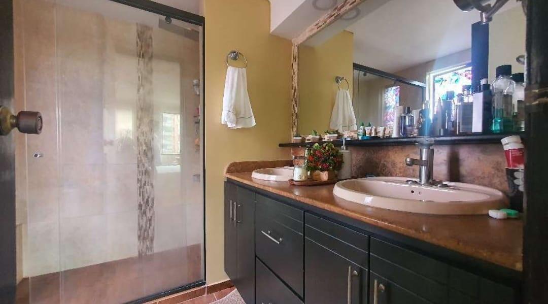 APARTAMENTO EN VENTA EN POBLADO COD 9973 - Foto 16