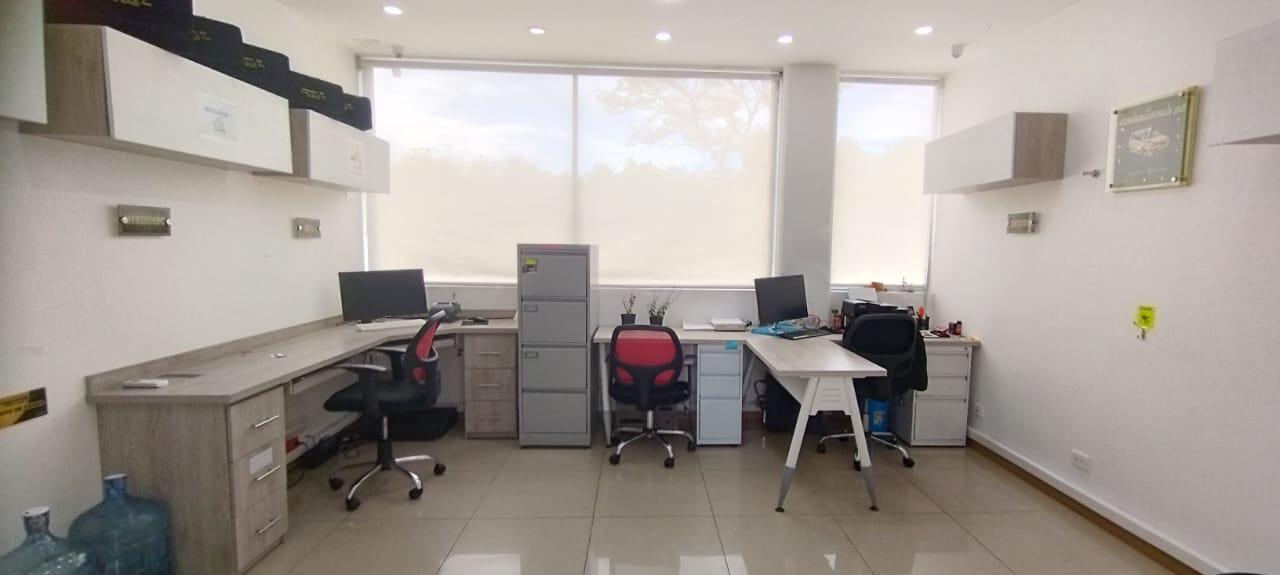 OFICINA EN ARRIENDO EN BELLO COD 10022 - Foto 3
