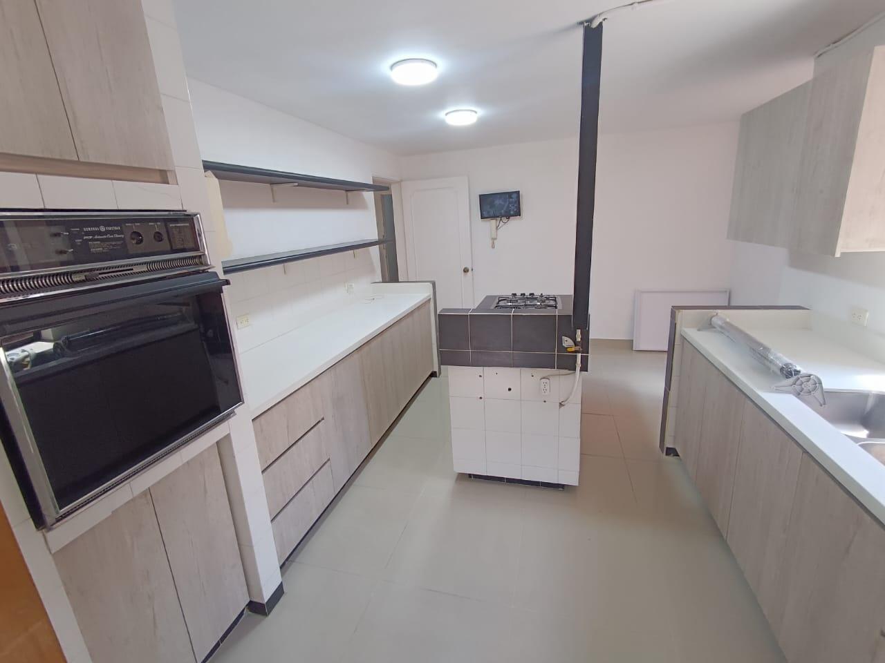 APARTAMENTO EN VENTA  EN CONQUISTADORES COD 10041 - Foto 2