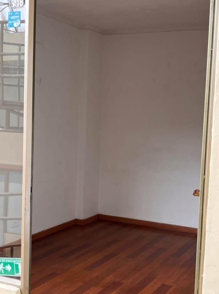 LOCAL EN ARRIENDO PREMIUM PLAZA COD 10143 - Foto 3