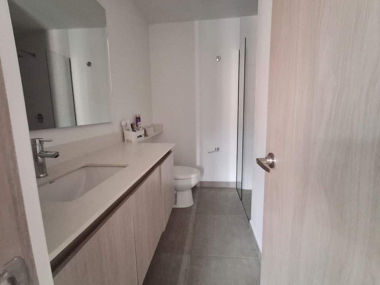 APARTAMENTO EN ARRIENDO EN ENVIGADO COD 10640 - Foto 5