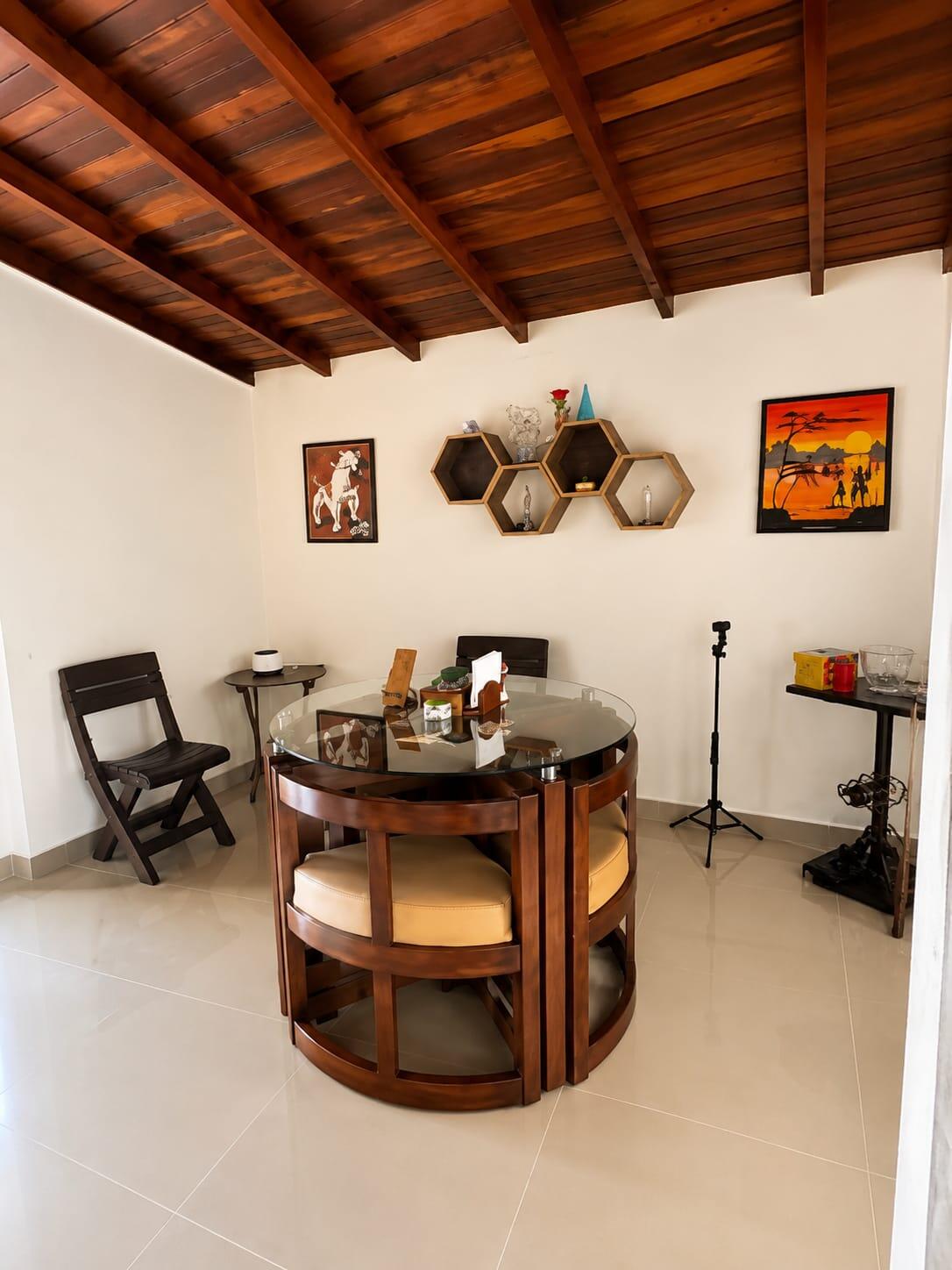 APARTAMENTO EN ARRIENDO EN VILLA HERMOSA  COD 10662  - Foto 2