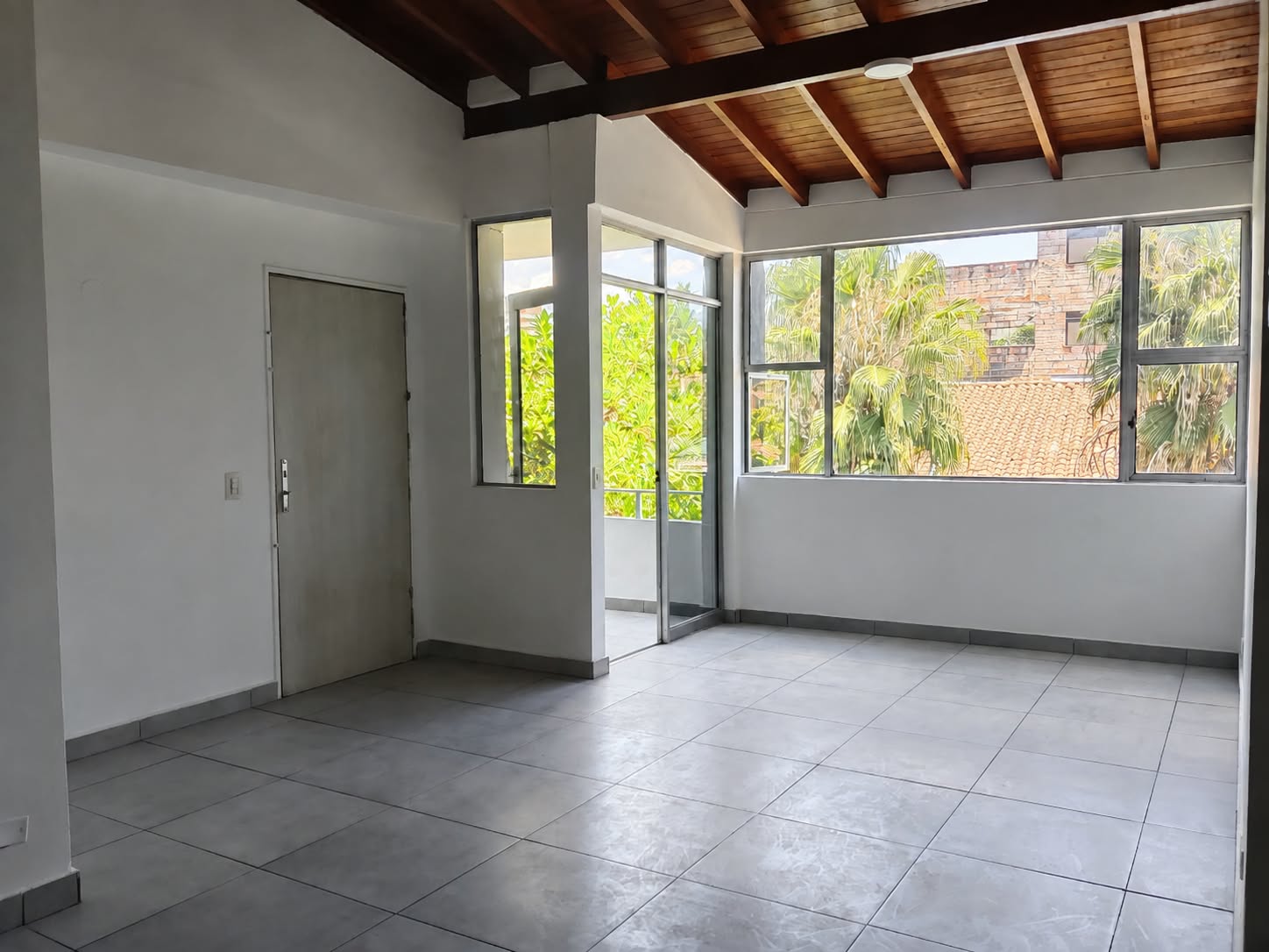 APARTAMENTO EN ARRIENDO EN LAURELES COD  10784  - Foto 3
